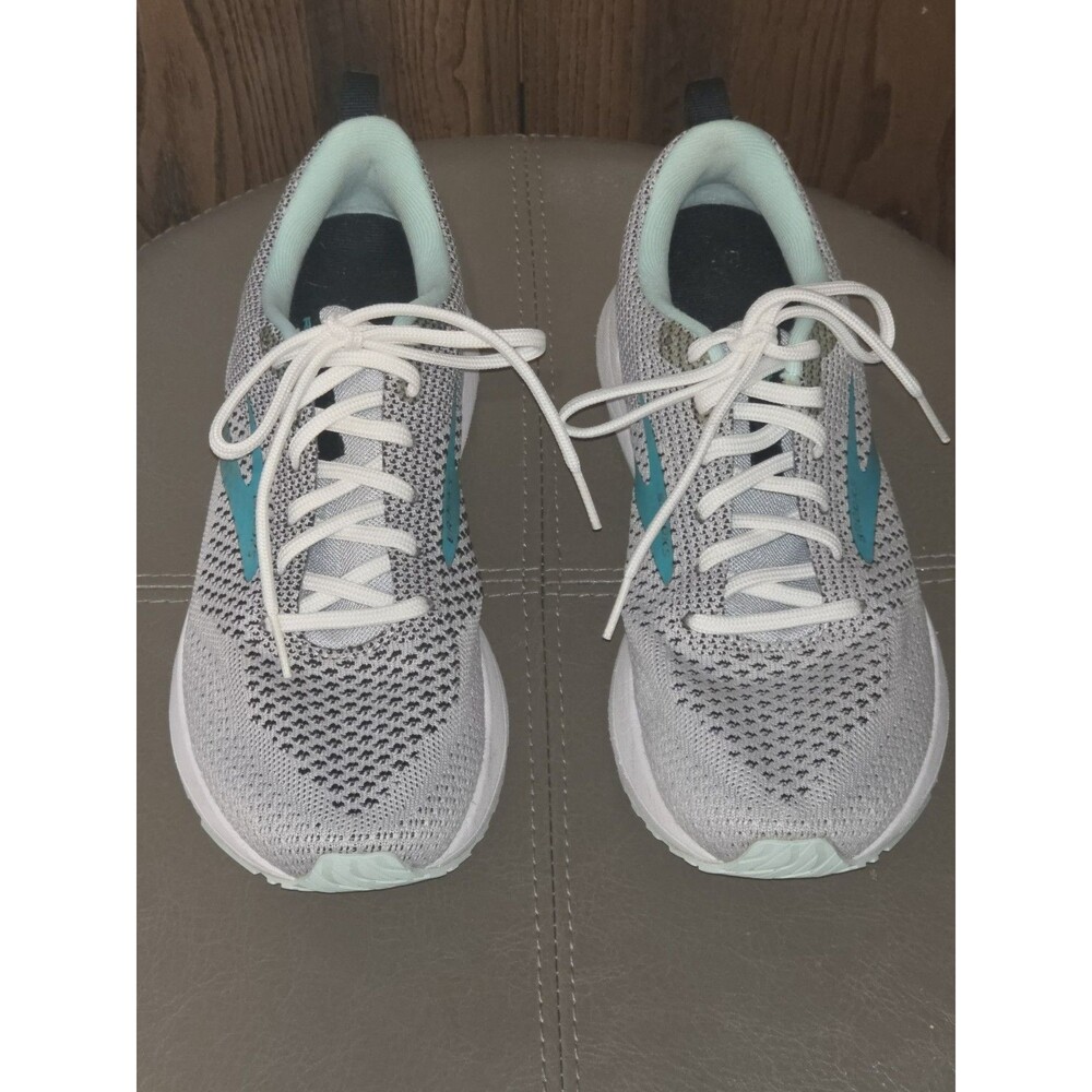 Brooks Revel 4 Women’s Sz 9.5 Sea Foam Green Turquise Gray Running Shoes